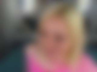 Live cam show with Kate - Blondie on Camming Site