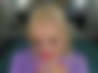 Live cam show with Kate - Blonde Hair College on eurowanks.com