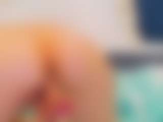 Live cam show with Kate - Bra on Camsoda