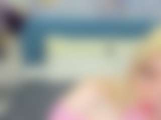 Live cam show with Kate - Bra on intimatelivegirls.com