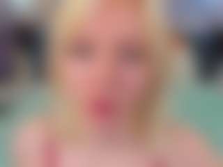 Live cam show with Kate - Sex on TeamSkeetLive