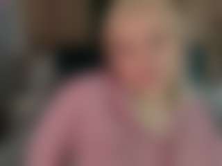 Live cam show with Kate - Bra on CSO-WL