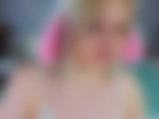Live cam show with Kate - Play on Hubzter Live