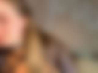 Live cam show with Viola - Genital Piercings on crypto-cams
