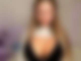 Live cam show with Viola - Genital Piercings on Soda Cam