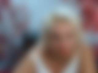 Live cam show with RenataDaster - Thick on Dolls Live