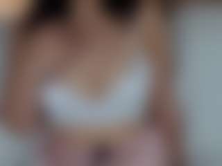 Live cam show with Riddle-Layla - Control on Uber Horny