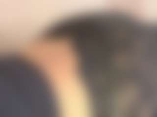 Live-Cam-Show mit Riddle-Layla - Bra auf Camsoda