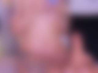 Live cam show with Meegan-red - Red Hair Shaved Pussy on studioflirtlive.com