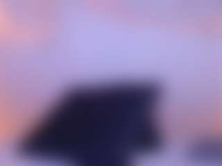 Live cam show with Meegan-red - Interactive on crypto-cams