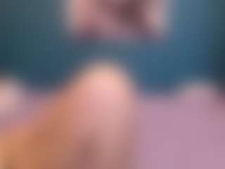 Live cam show with NADINNNE34k - Huge on MyBangCams