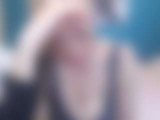 NADINNNE34k MILF webcam performer live streaming