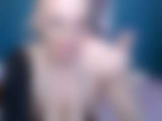 Live cam show with NADINNNE34k - Huge on CamSodaAdn