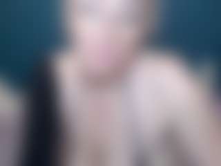 Live cam show with NADINNNE34k - Body Massage on CamClone