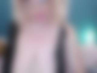 Live cam show with NADINNNE34k - Huge on Soda Cam