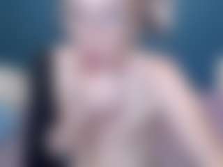 Live cam show with NADINNNE34k - Huge on Livezox