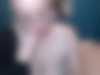Live cam show with NADINNNE34k - Huge on UwU Esports