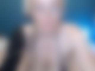 Live cam show with NADINNNE34k - Huge on googirlz