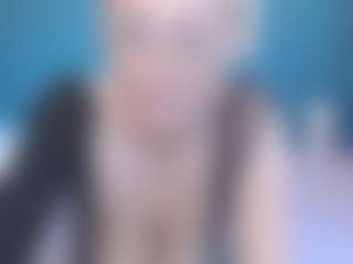 Live cam show with NADINNNE34k - Huge on Mixed Magazine Live