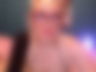 Live cam show with NADINNNE34k - Blonde Hair on Camsoda