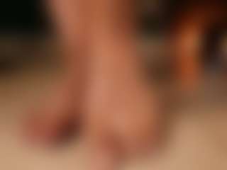 Spettacolo in cam dal vivo con saratrita - Facial su Camsoda