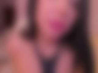 Live cam show with scarlett-brooks - Skinny on Fling VIP Chat