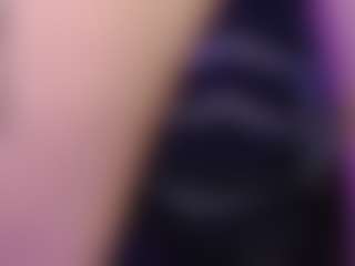 charlotte-brawn's Live Sex Cam Show