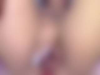 charlotte-brawn's Live Sex Cam Show