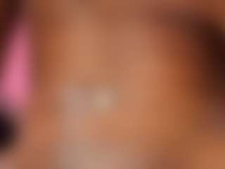 Live cam show with amaanda-fox - Ebony on CamwithHer | colombia