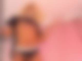 Live cam show with amaanda-fox - African on Uber Horny | colombia