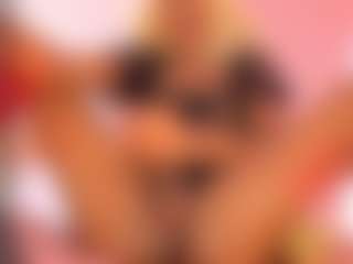 Live cam show with amaanda-fox - Black on SpankPalCams