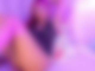 Live cam show with BellaaSanders - Body Massage on Camsoda