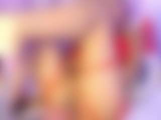 Live cam show with BellaaSanders - Thin on AdultVida.com