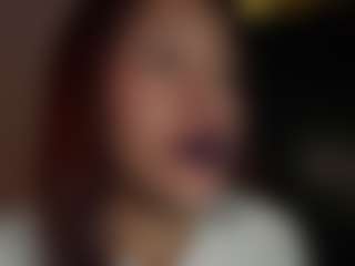 Live cam show with Helener-mouth - Tiny on madthumbs