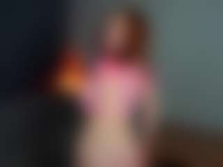 Live cam show with JenneferMoitoso - Smoking on madthumbs
