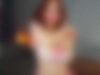 Live cam show with JenneferMoitoso - Blue Eyes on Dare Cams