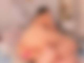 Live cam show with LisaBlaer - Oil on x69.live