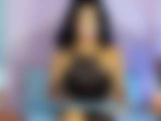 Live cam show with NicoleMadrird - Smoking on CamClone