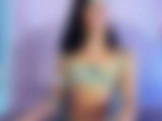 Live cam show with NicoleMadrird - Black Hair on Camiplay Live