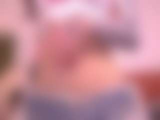 Live cam show with Pheromoon - Striptease on infinitiblacc.com