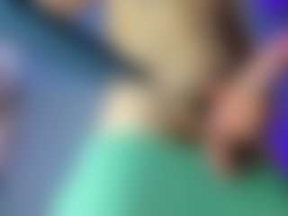 Live cam show with Bennet-Gray - Big Balls on livesuperchat.net