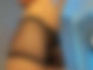 Live cam show with Bennet-Gray - Tease on Camsoda