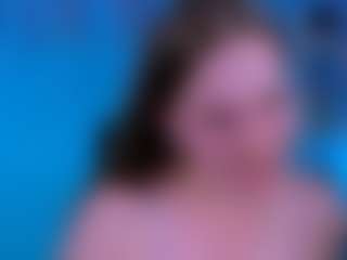 Live cam show with lumi-soft - Moaning on madthumbs