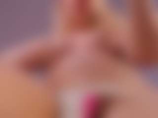 Live cam show with Betty-Ross - Domination on Camsoda