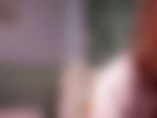 Live cam show with Mary - Raven Hair on StripNow