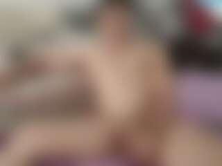 adesxx's Live Sex Cam Show