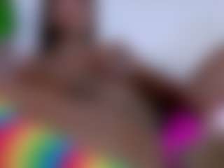 Live cam show with Daniella Brown - Deepthroat on Milfs Live