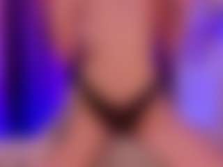 Live cam show with KarolynTijernia - Tiny Tits on TeamSkeetLive