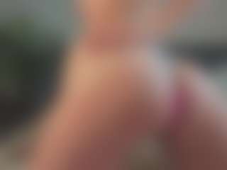 Live cam show with KarolynTijernia - Striptease on Cam Slut