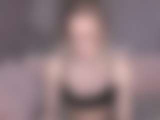 Live cam show with kittywell22 - Blue Eyes on Camsoda Late Night